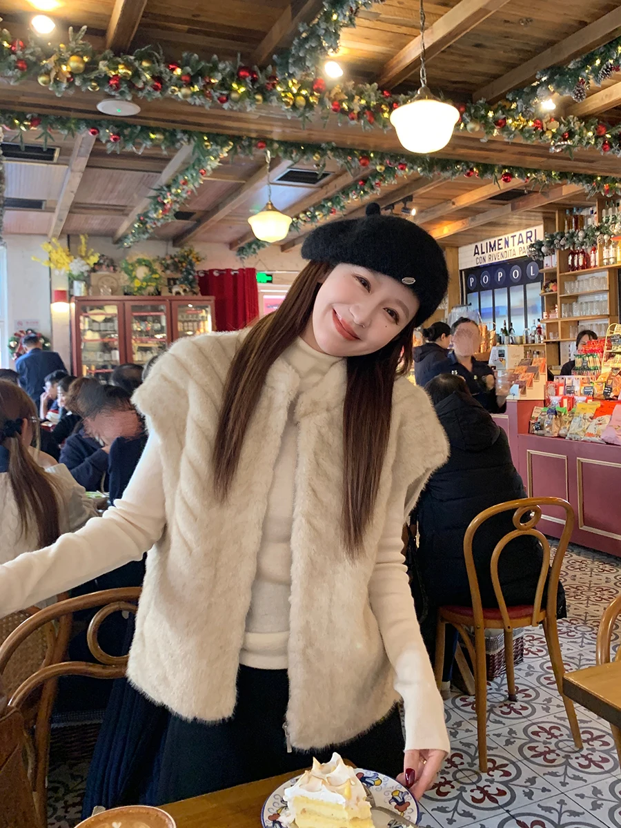 

Женская куртка YANUOYU из искусственного замша и меха, многослойная, с круглым вырезом, на молнии, из полиэфирного волокна, для зимы 2024, для повседневной носки