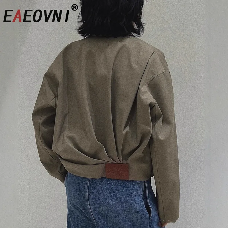 

EAEOVNI Модельер Короткая Куртка Женская Складки с лацканами Сращенный Дизайн Молния С Длинным Рукавом Уличная Одежда Пальто Осенняя Новая Одежда