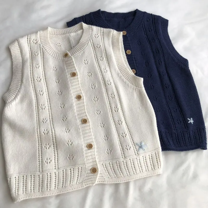 Chaleco de punto con huecos de flores pequeñas, bordado que combina con todo, estilo de otoño para mujer, nuevo chaleco suelto en capas, Top de cuello redondo