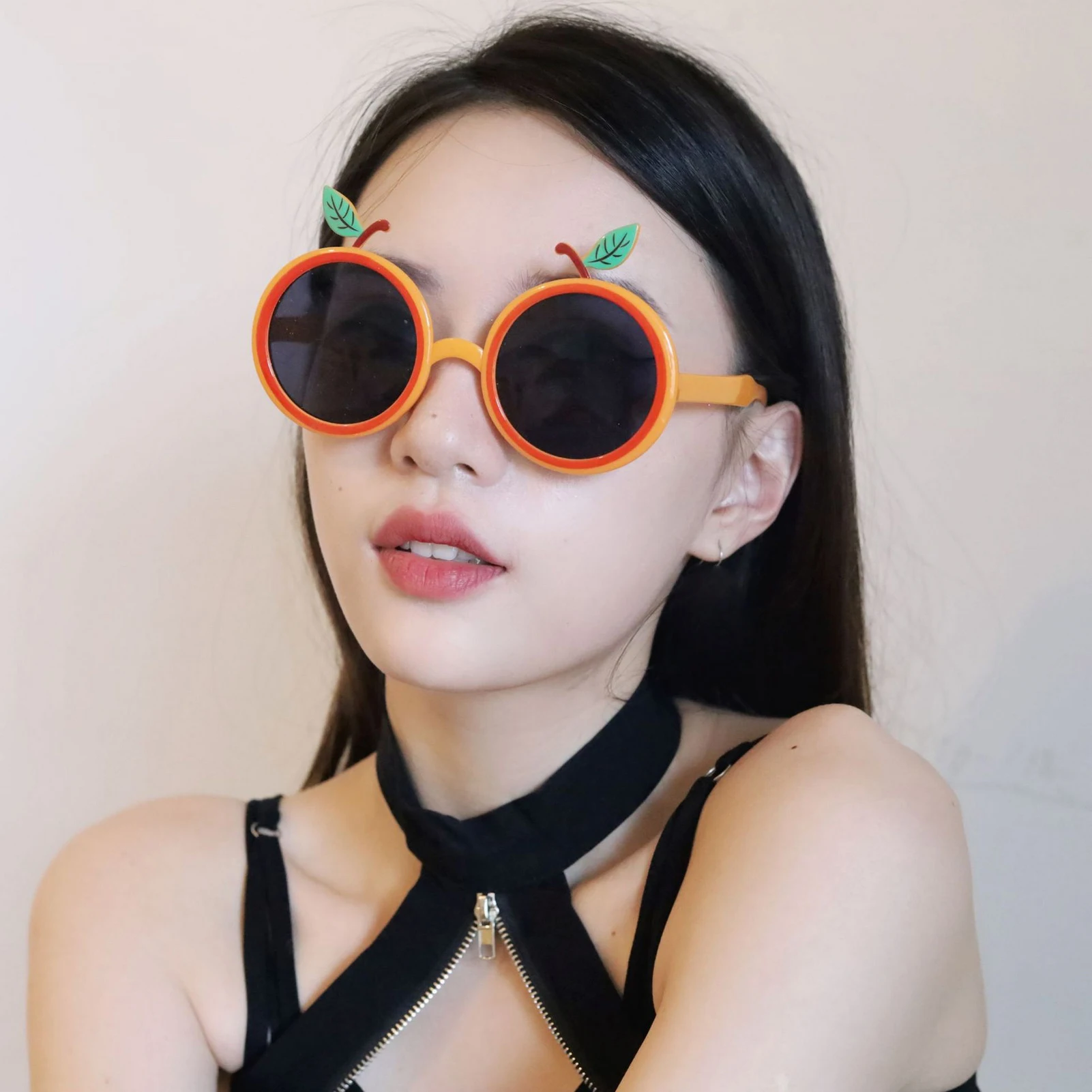 نظارات شمسية بتصميم أناناس كرت - مراجعة Cosplay Prop Designer وسعره