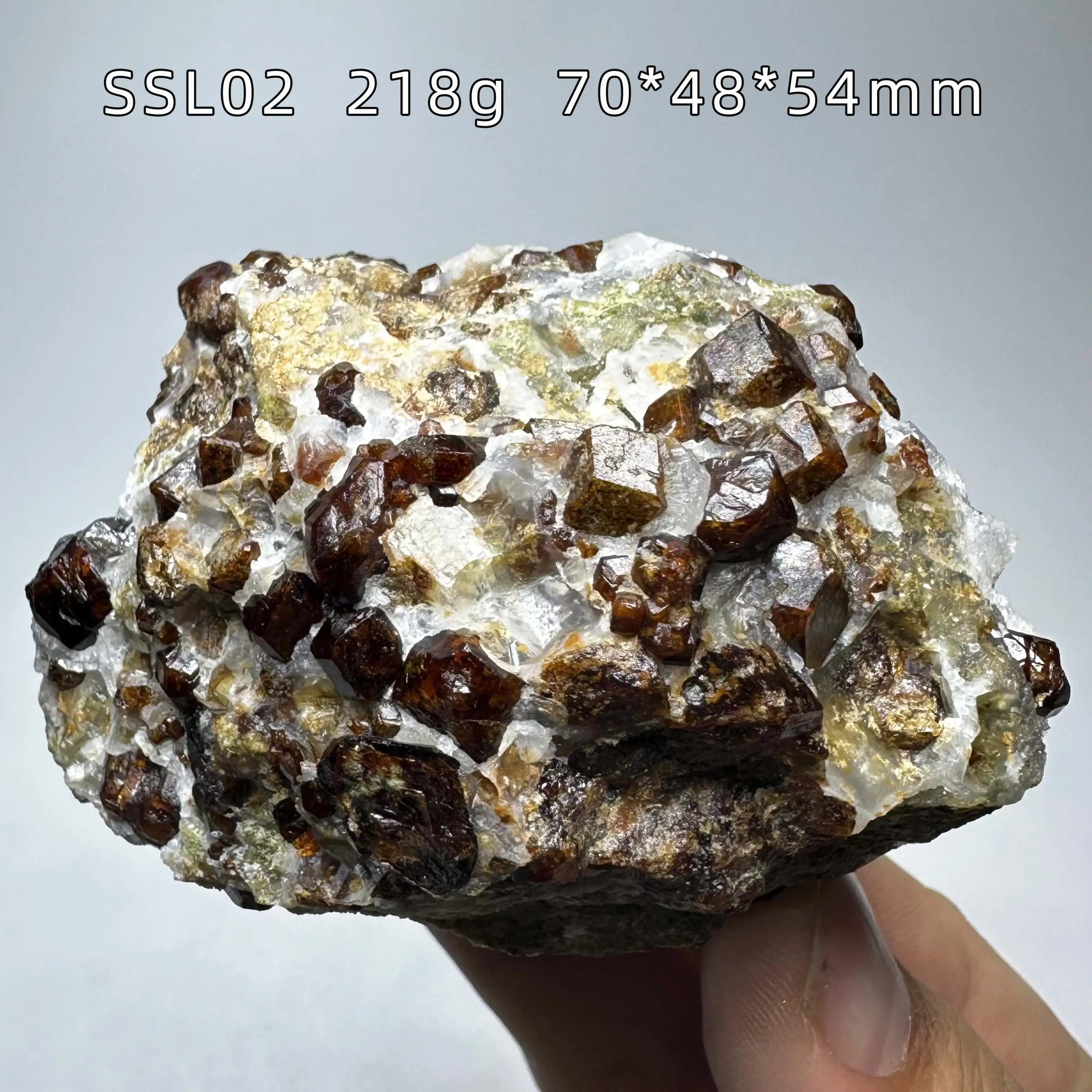 Pierre de grenat naturel, quartz brut, amas de quartz clair, spécimen minéral, cristal de guérison, décoration de la maison, cadeau