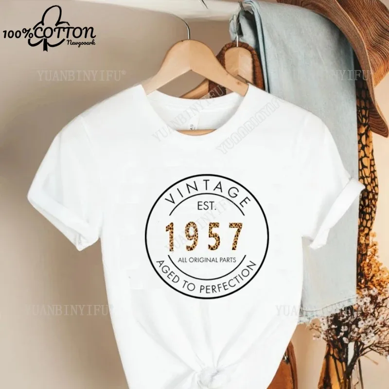 Made in 1957 Year Birthday Party AWESOME SINCE Unisex  Streetwear T-Shirt for Loose 100%Cotton Summer
