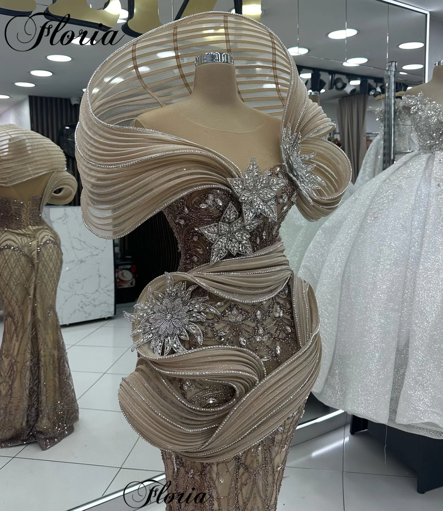 2025 Newest Champagne Evening Dresses Mermaid High Fashion Designer Celebrity Dresses Robes De Soirée Red Carpet Runway Dresses