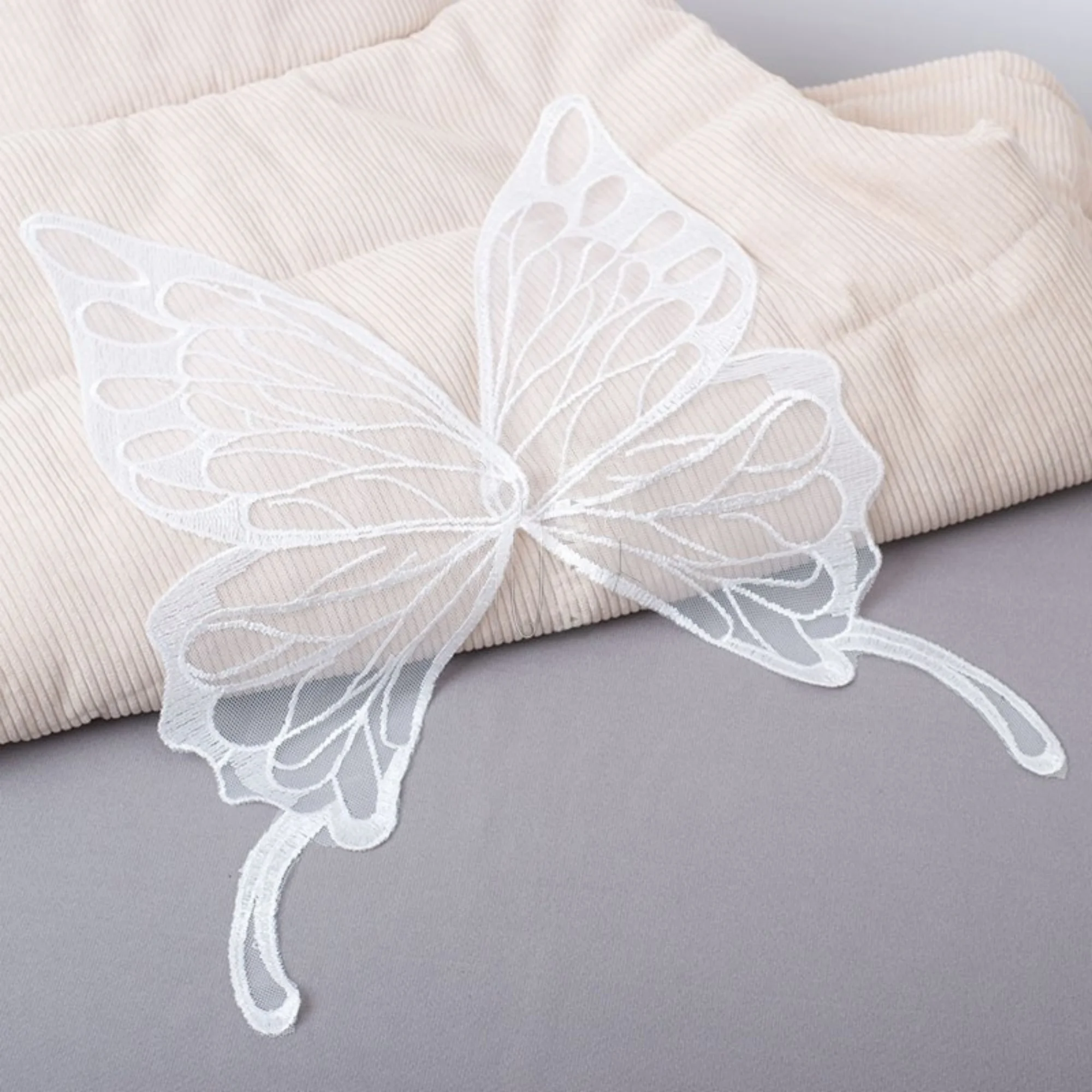 1 Pieces tulle butterfly,tulle applique,Patches For Dress Supplies,Hair butterfly for Headpiece
