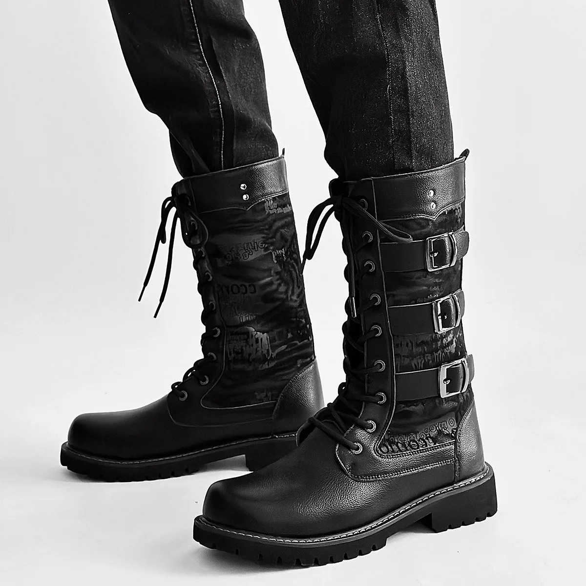 Men's high top boots 2026 Korean version trendy boots men's thick soled lace up high boots British oversized boots
