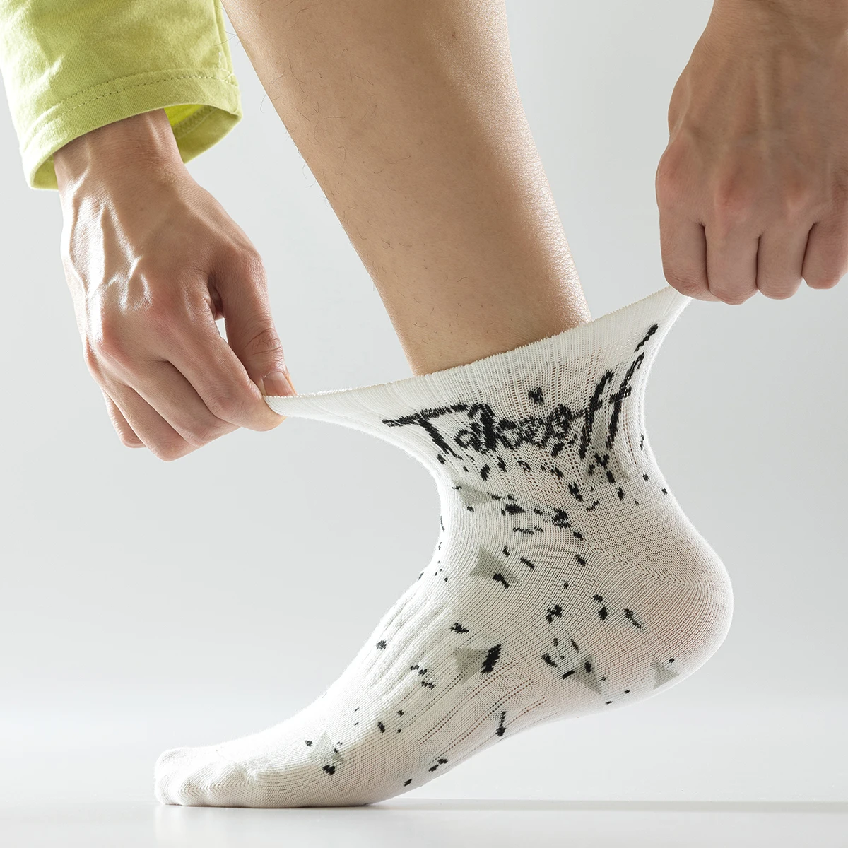 ถุงเท้าไหมพรมสำหรับโรงเรียนแบบถักลายกราฟฟิตีตื้นสำหรับผู้หญิงชุดเสื้อผ้าแนวพังก์ขนาดใหญ่สำหรับถุงเท้าคุณภาพดีข้อเท้าเดินป่า