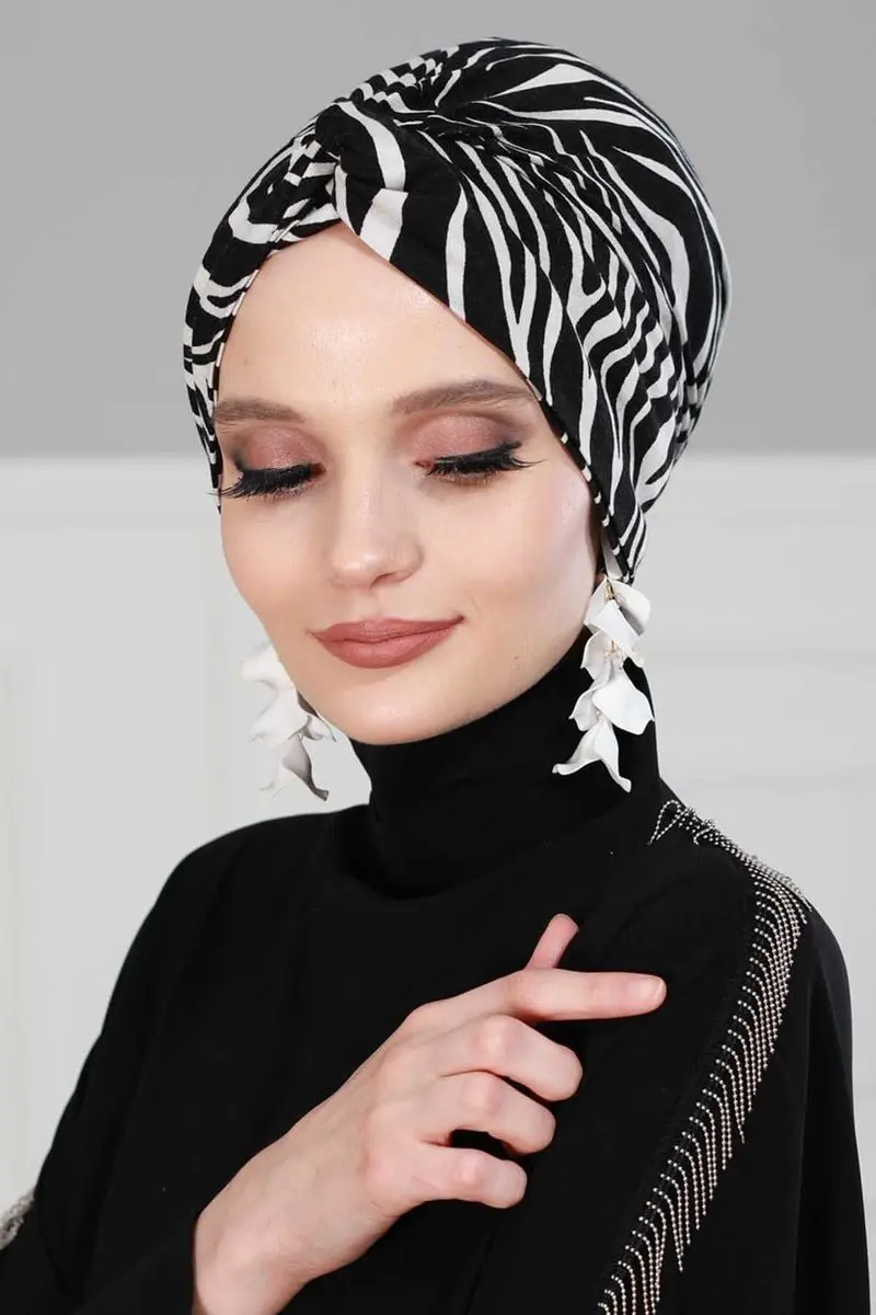 Mihrace Penye Bone Zebra Patroon