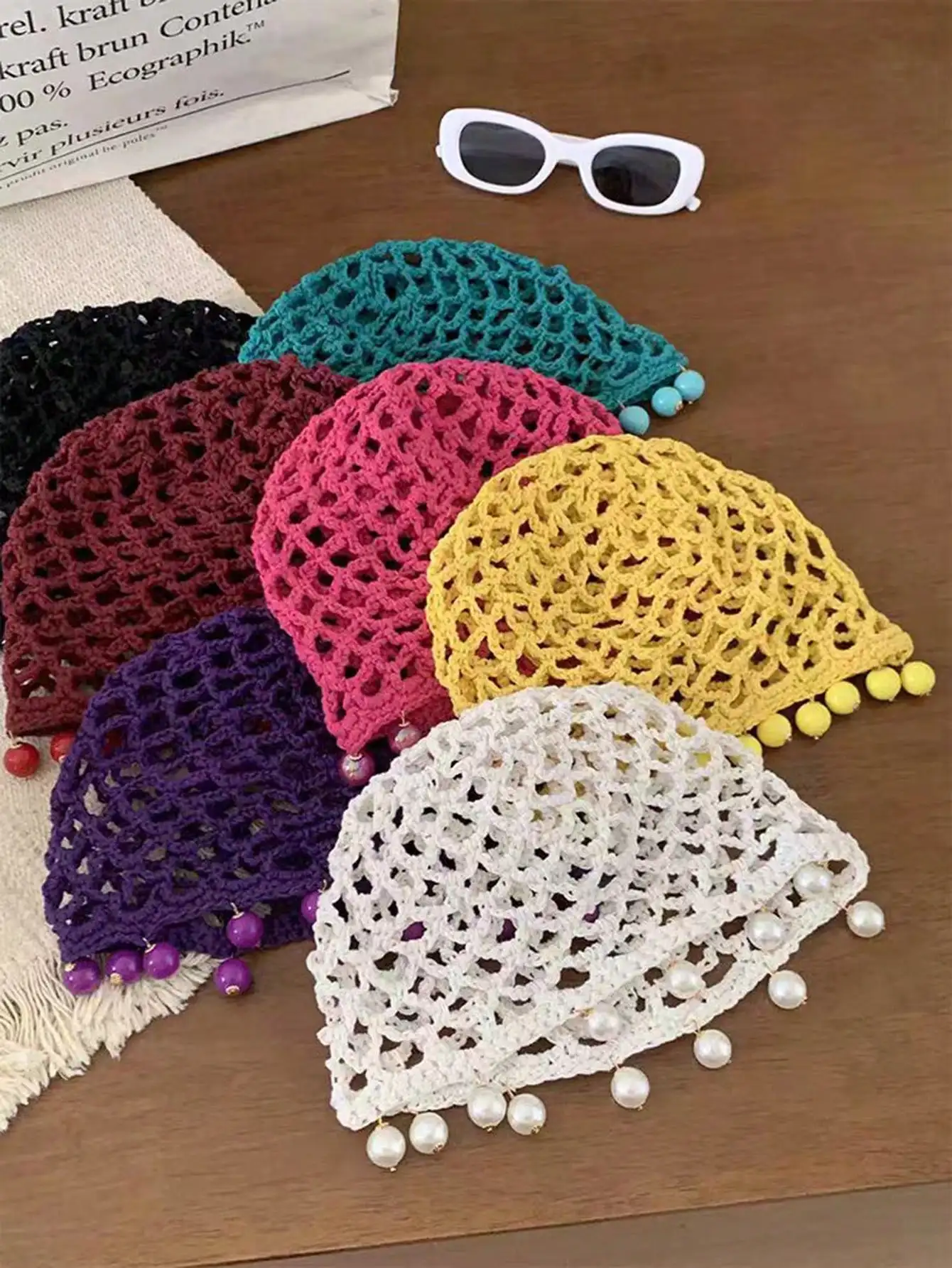 1 Stück Damen Y2K Niedlicher Lässiger Stil Modische Handgemachte Häkelmütze mit Hohlmuster und Kunstperlen-Dekor, Atmungsaktive Strickmütze