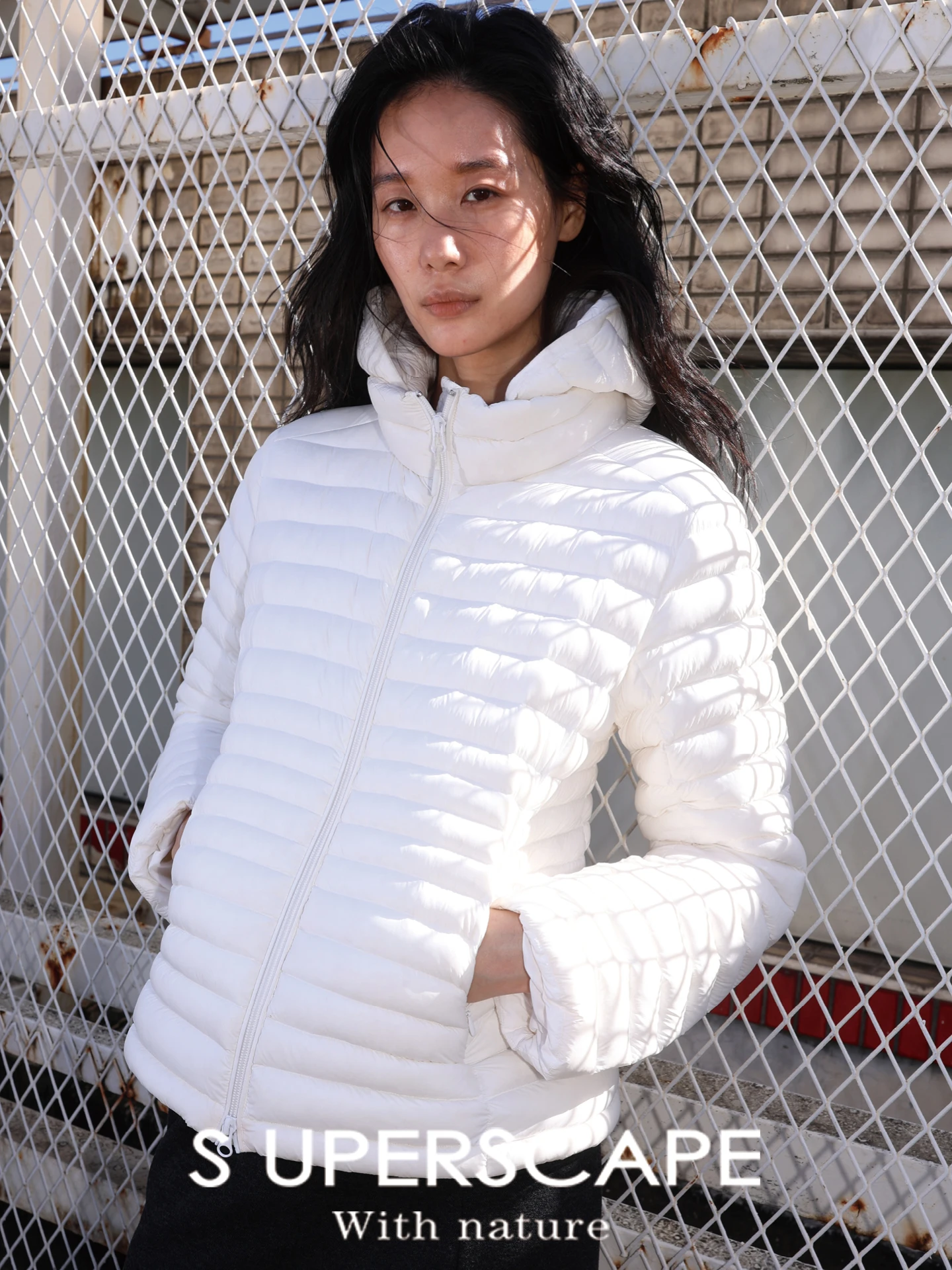 

Ультралегкая теплая пуховая куртка с капюшоном, приталенного кроя, ультратонкая, для женщин, для повседневной носки, из нейлоновой ткани