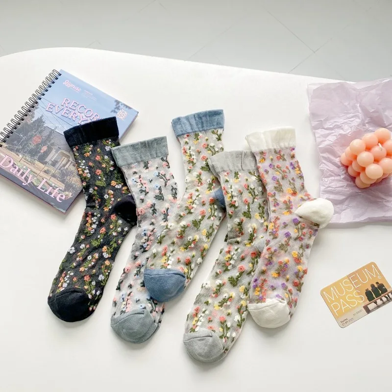 Women's Socks Thin Summer New Novelty Color Fashion Ladies Transparent Crystal Silk Socks Breathable Girls Flower Socks
