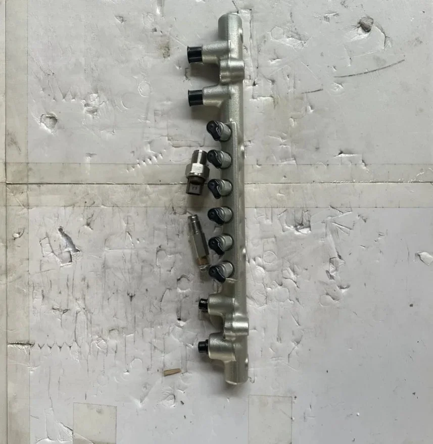 

6261-71-1220 RAIL COMMON Engineering Machinery Parts For HM300 HM350 HM400 PC400 PC450 Original Hot Sale Spot