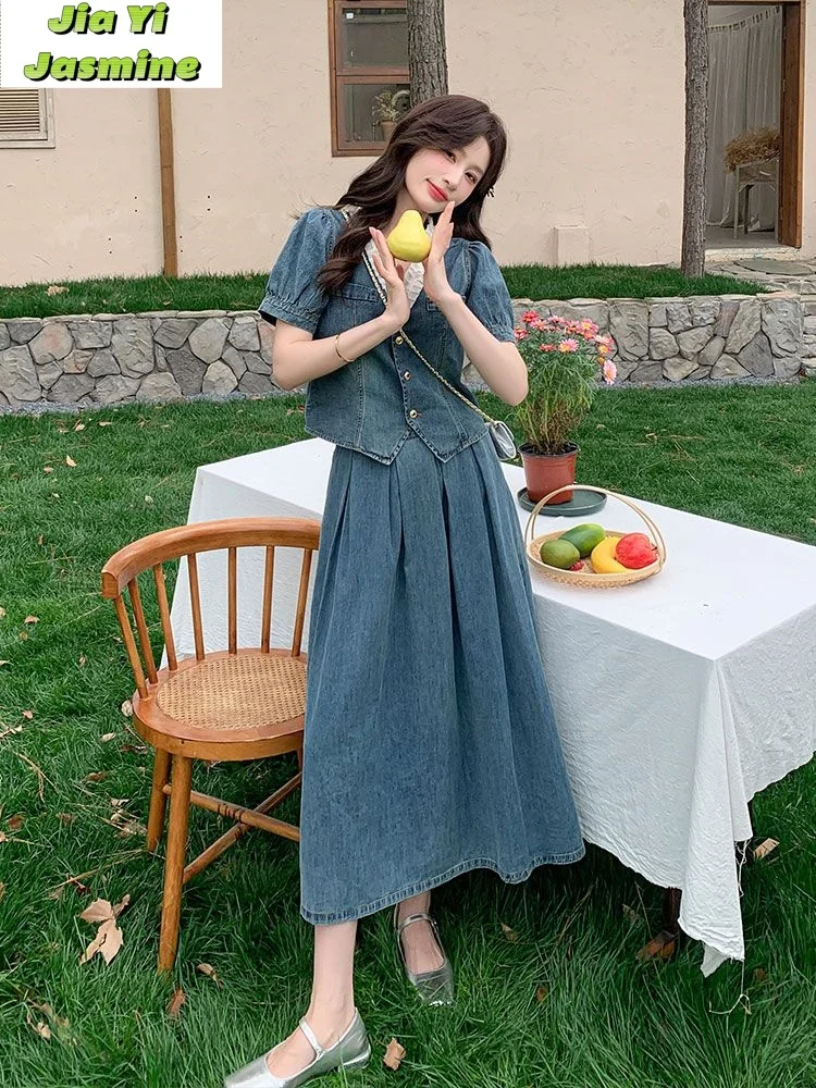 

Korean Style Denim Suit Dress for Women's Summer 2024 New Bubble Sleeve V-neck Top Half Skirt 2-piece Set