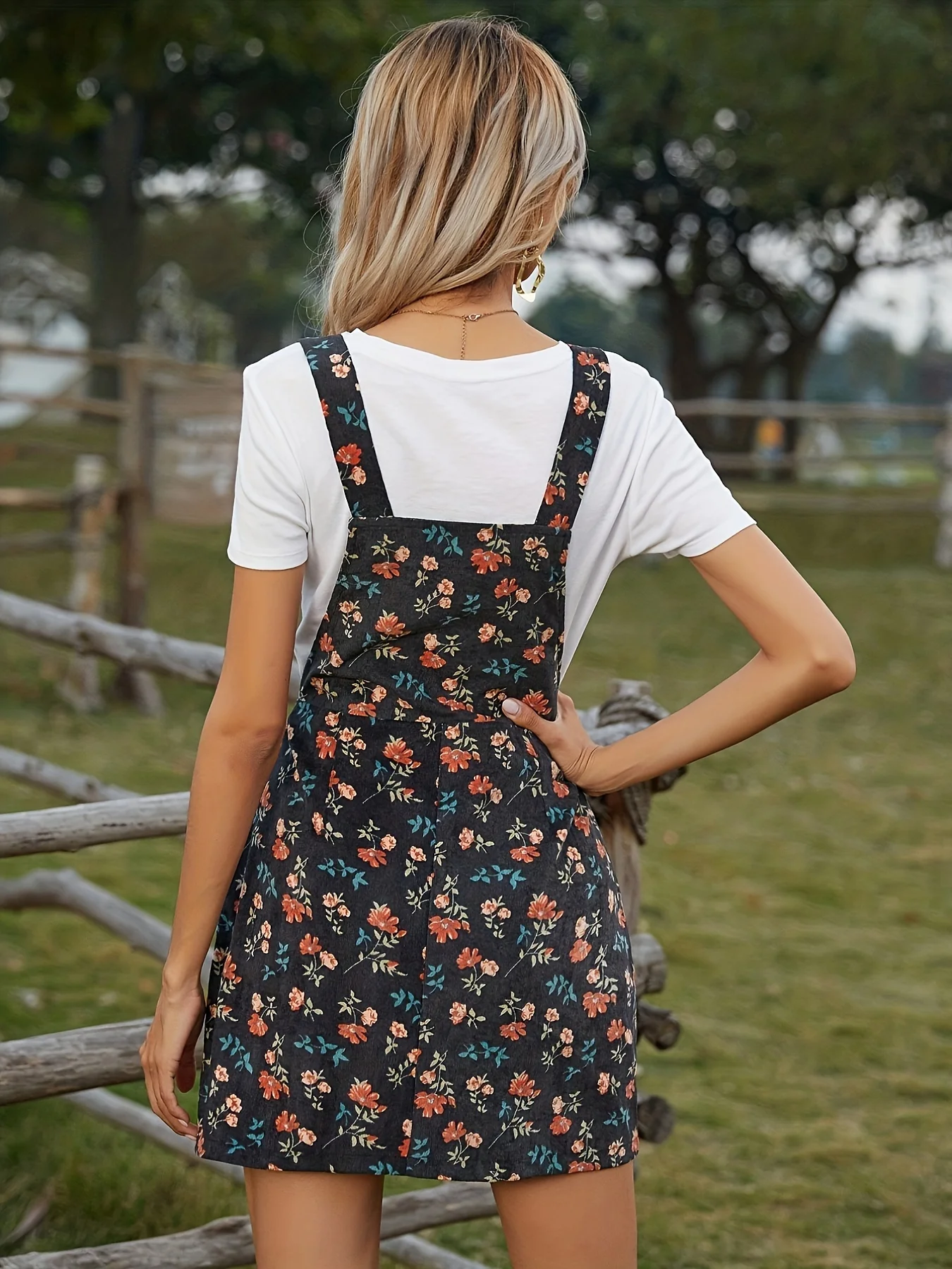 Follow up reading Corduroy floral print front zippered open pocket A-version dress