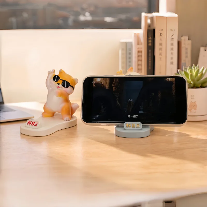 New Creative Gift Cute Pet Phone Stand Dog Cat Phone Sitting Tablet Phone Stand Stress Relief Pendant Gift Small Pendant