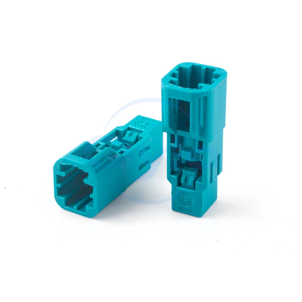 Rosen Mini FAKRA Single-Cavity HFM Male Connector MINI FAKRA-J Automotive Connector (1 pcs)