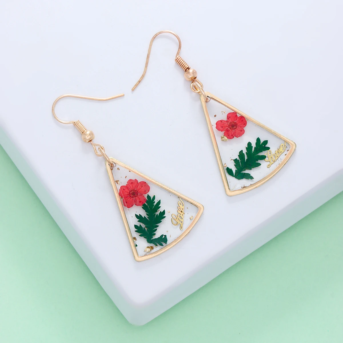 

2pcs Natural Unique Fashion Colorful Dried Flower Earrings Ladies Elegant All-match Earrings Date Holiday Wear Jewelry Gift