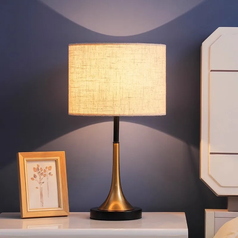 

Nordic Modern Metal Simple Table Lamp Creative Living Room Bedroom Bedside Lamp Desk Light Hotel Engineering Designer Desk Lamp