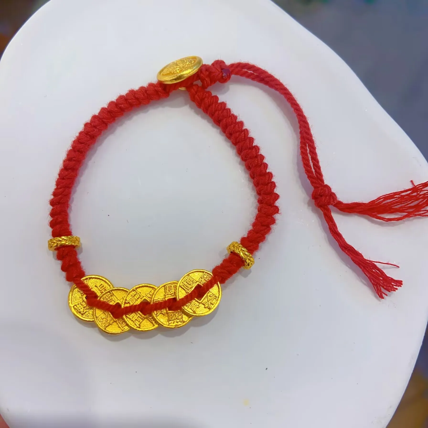 

Plated With Real Gold Preservation Ancient Method Sand Gold Five Emperors Coins Transportation Pearl Red Rope Hand Girls Gift