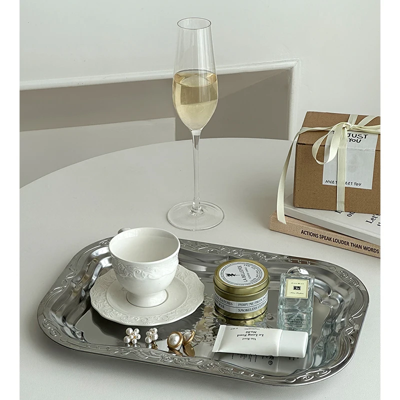 Bandeja Rectangular de acero inoxidable, plato para servir frutas de Metal en relieve Vintage para nueces, pasteles, postres, exhibición decorativa