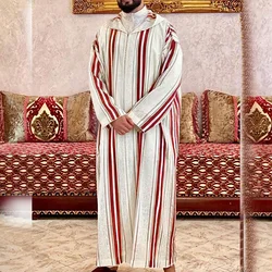 Abito musulmano uomo Islam abbigliamento per il tempo libero manica lunga Abaya Homme moda Arabia saudita Dubai arabo Pakistan caftano Jubba Thobe Eid