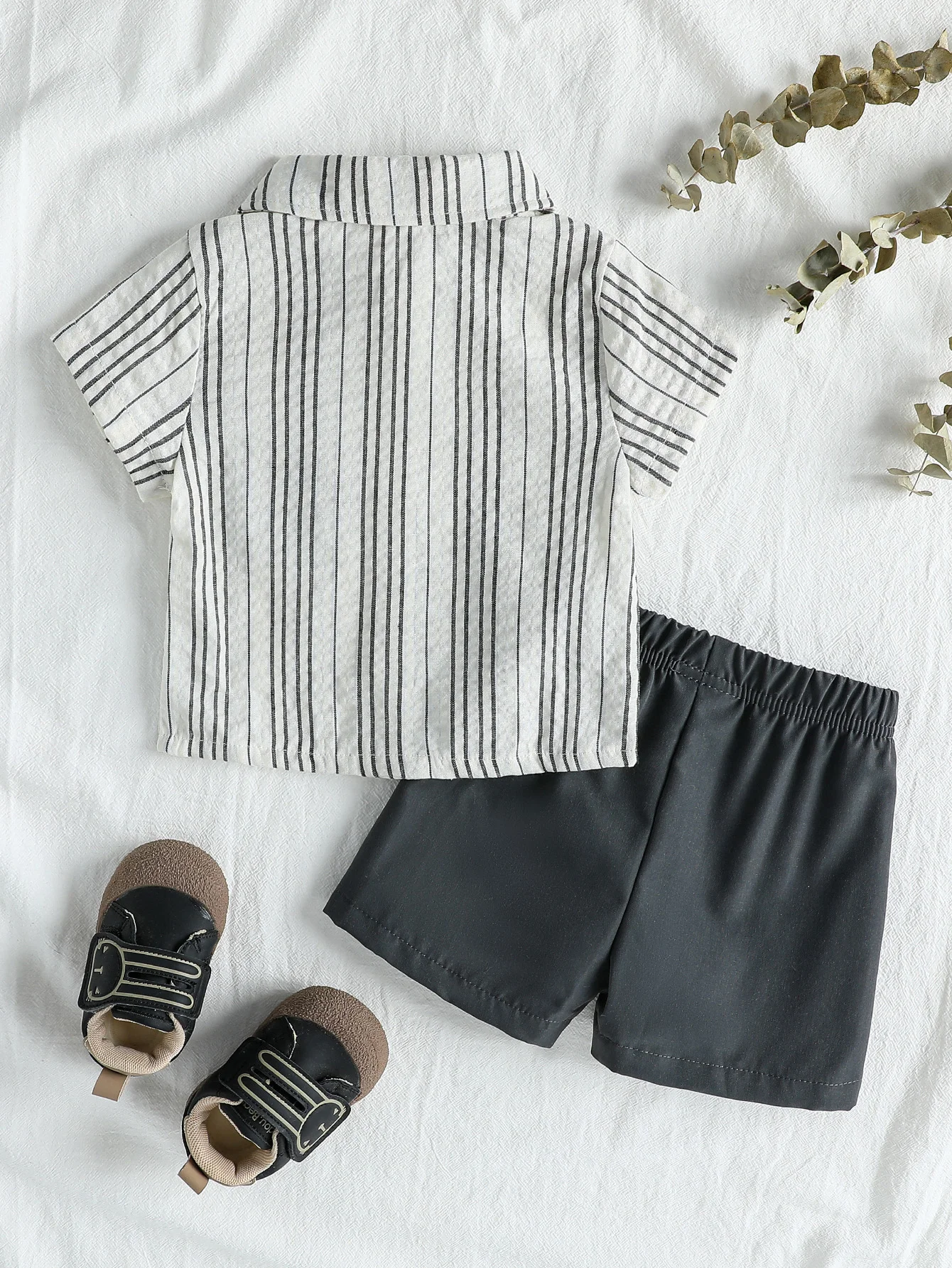 2025 Baby Summer Short Sleeve Boys Clothing Turn Down Collar Striped Shirt With Pocket  Shorts Boys 2 Pcs Streetwear Clothes Set