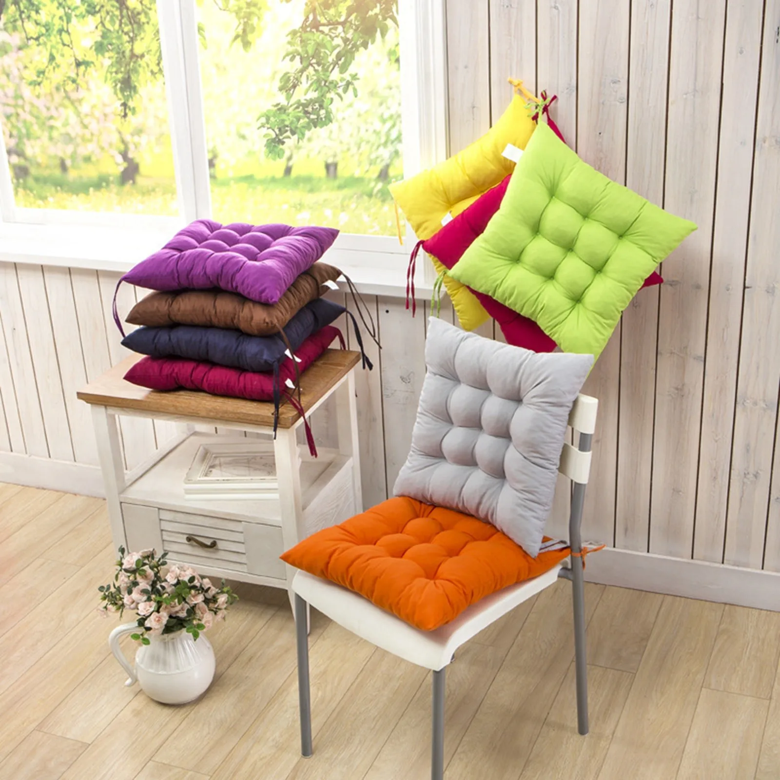 Bunte klobige Sitzpolster, Kissen, Stuhl, Gartenkissen, neues Heimtextilienkissen, Garten, Hauskrawatte auf Büro, Garten, Esszimmer, Küche