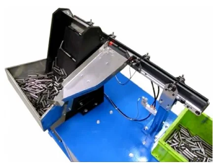 高性能給餌システム 自動ステップフィーダー