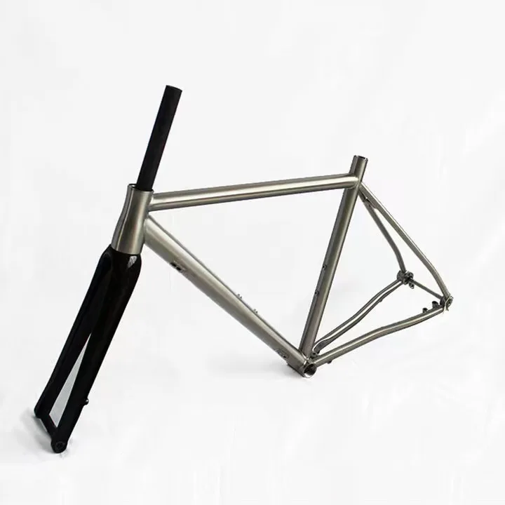 Titanium Alloy Gravel Bike Frame Lightweight Metal Construction for Mountain and Road Bicycles with BSA BB