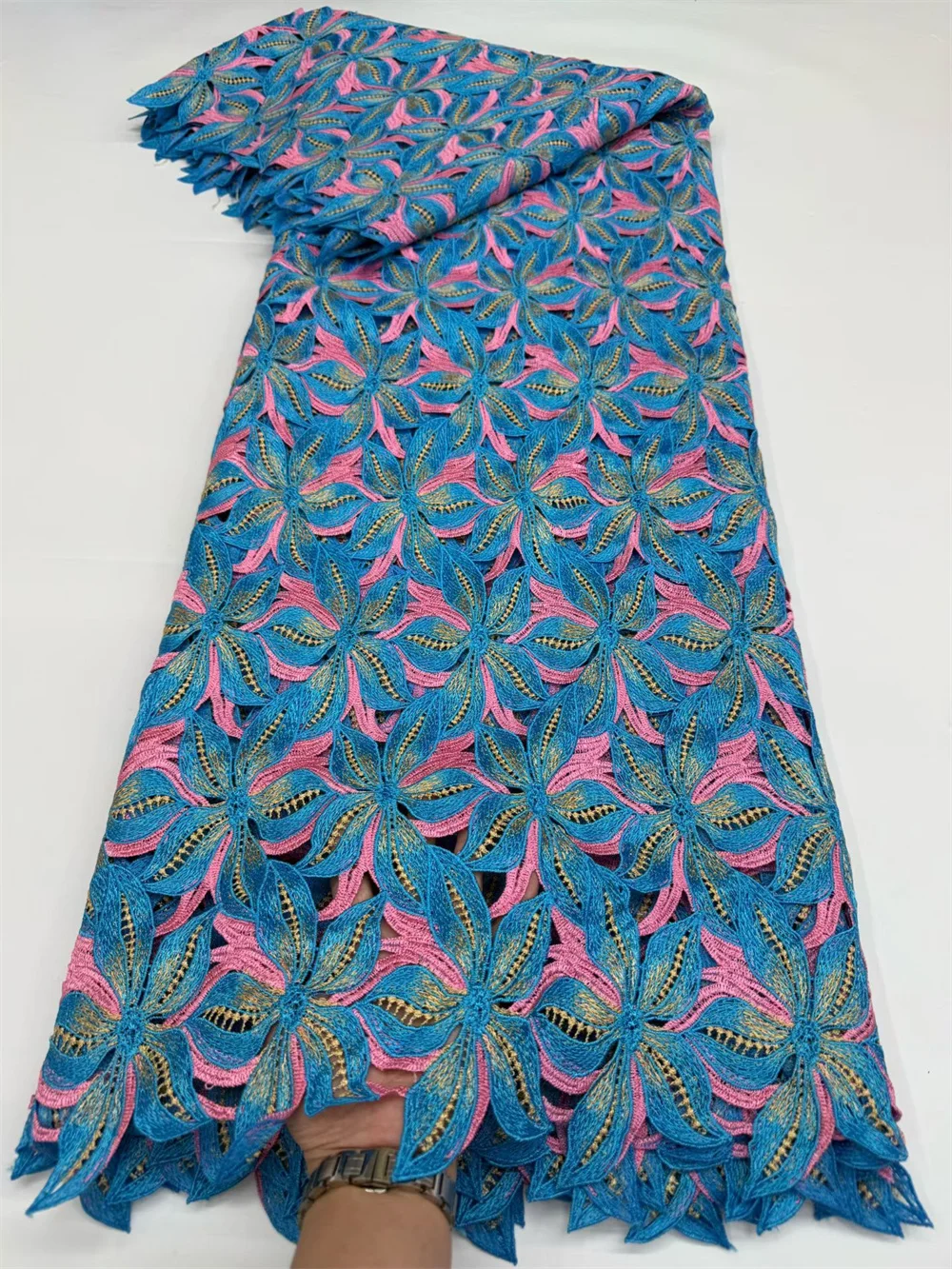 

Лидер продаж, африканское водорастворимое кружево, высококачественная гипюровая кружевная ткань, 2025 шнур, кружевные материалы, ткань для свадебного платья Hm168-1