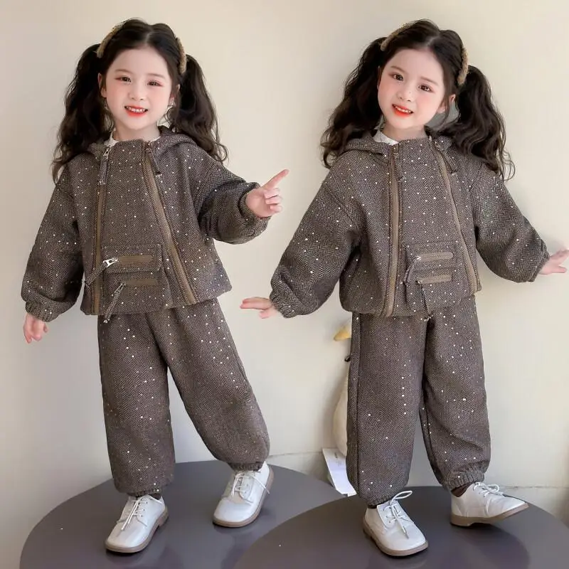 

Популярная утепленная толстовка с капюшоном для девочек, комплект из двух предметов, осенне-зимние топы, пальто, пуловер, брюки, спортивная одежда, детская модная новая повседневная одежда Kawaii