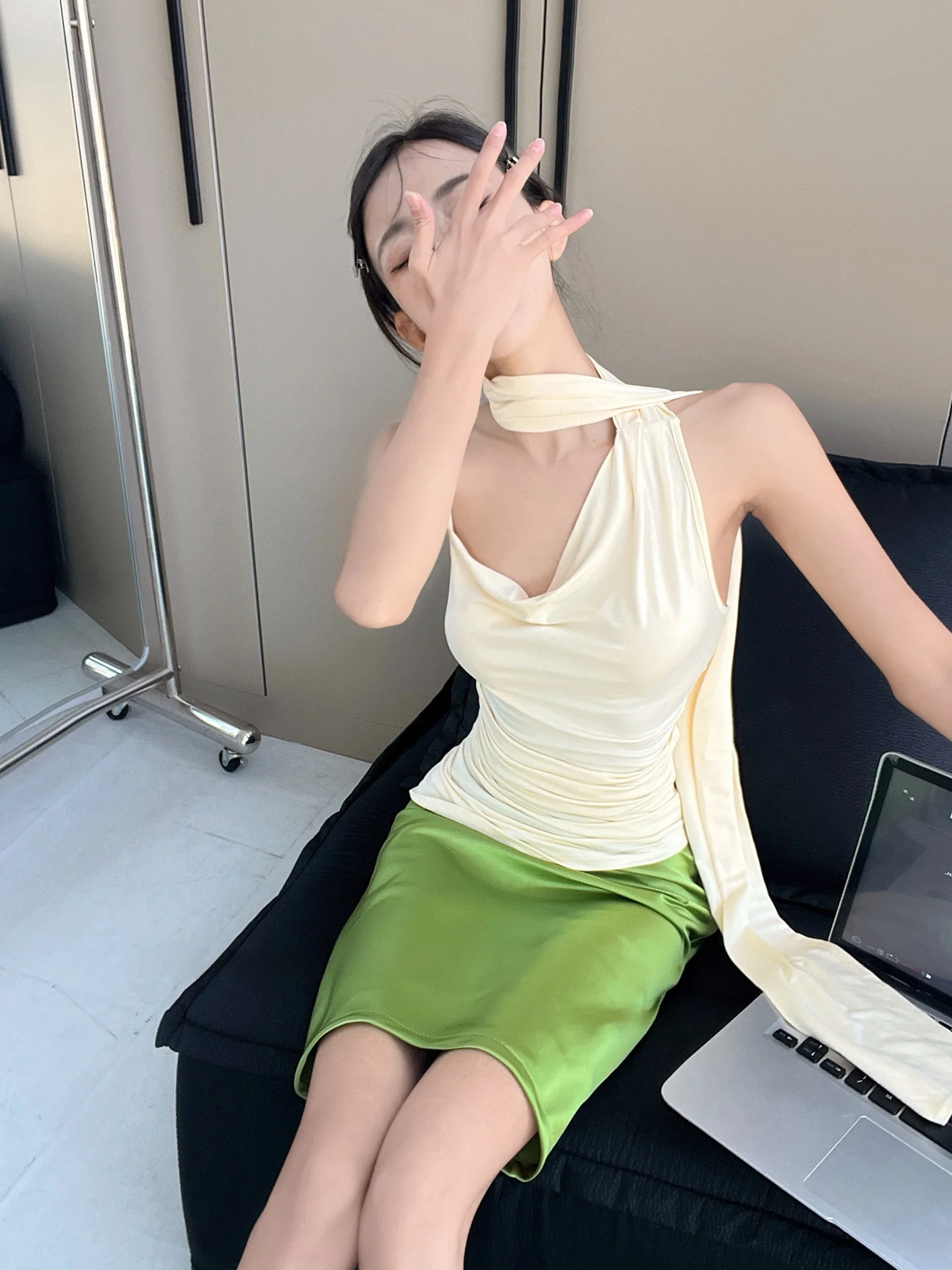 

MianCun Silk Trim Asymmetrical Shoulder Strap Top Women Summer Sexy Open Back Slim Fit Vest Original Design Thin Regular Length