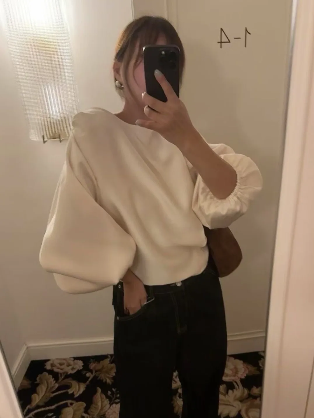 

Белый шикарный женский топ с очками, универсальный модный дизайн, топ премиум-класса для поездок на работу, весна-осень-зима