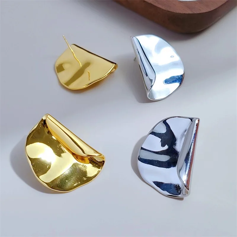 Vintage Hyperbole Metal Ruffled Stud Earrings Women's Europe American Style Earrings Holiday Travel Jewelry image 5