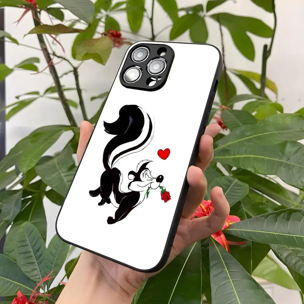 Kawayi Pepe Le Pew Cartoon Phone Case for Iphone 16 15 14 12 11 13 Pro Max Mini 8 X Xr Xs Puls Black Glass Cover