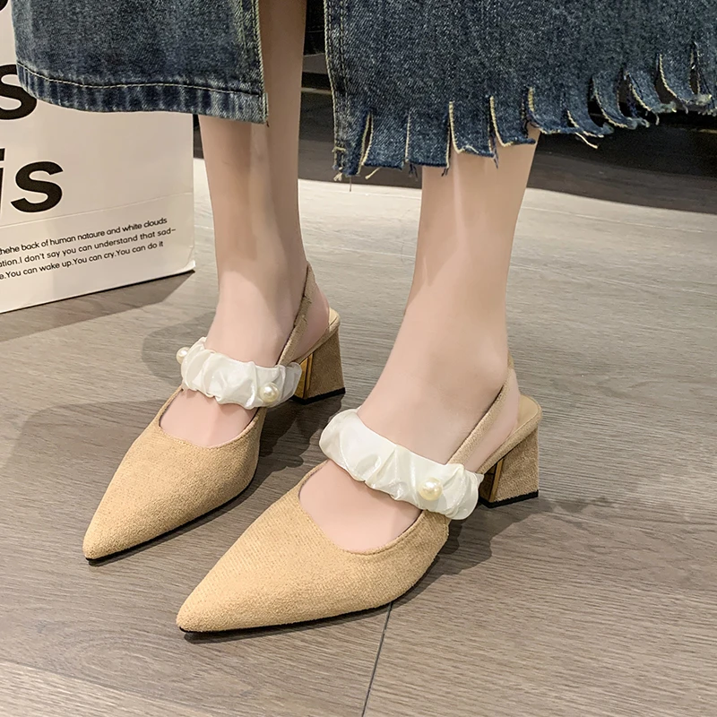 Nieuwe Vrouw Zwarte Dikke Hak Slingback Muilezels Casual Puntige Ondiepe Mond Hakken Vintage Zwarte Kantoor Hoge Schoenen Werkjurk Schoenen