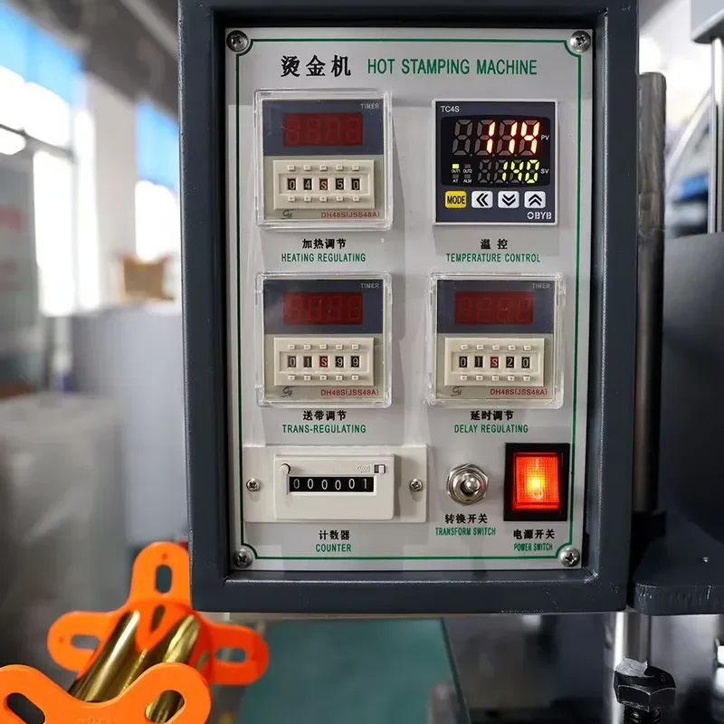JD-300 Roller Heat Transfer Machine for Skateboard Skateboard Heat Transfer Automatic Hot Foil Stamping Machine
