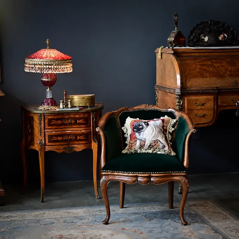 Solid Wood Antique Single Sofa Medieval Cafe Leisure Chair Carved Armchair Velvet Book Chair Makeup Chair