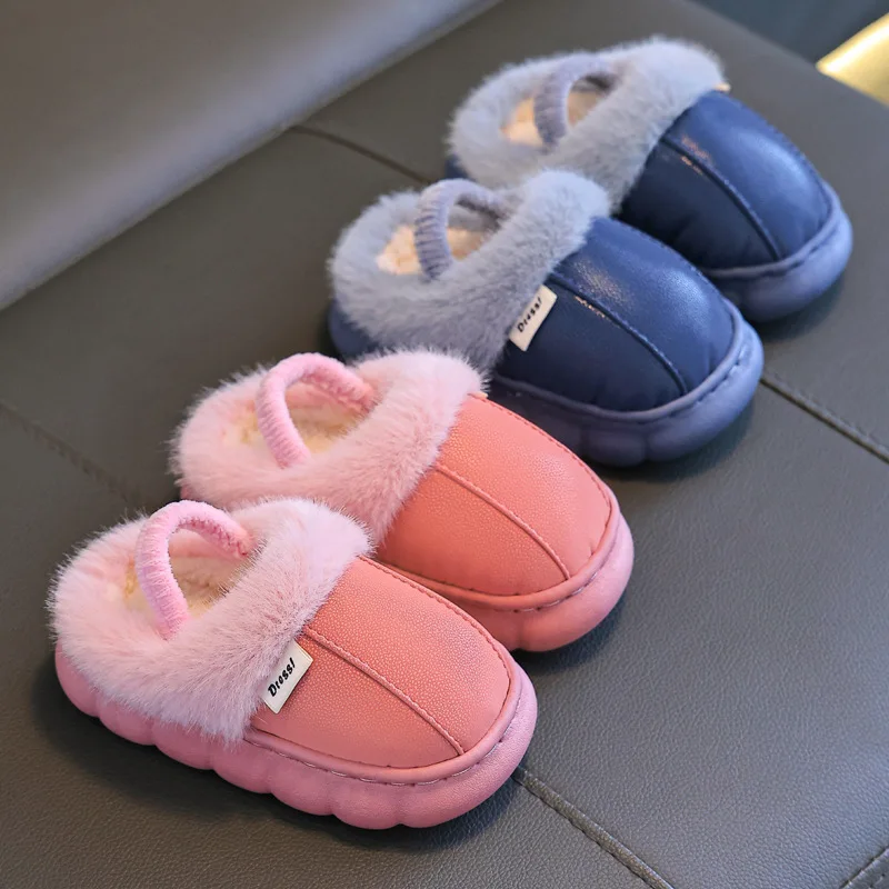 Pantofole in cotone per bambini tinta unita inverno Indoor antiscivolo confortevole Baby Fuzzy House Slipper bambini pantofole pelose in pelliccia