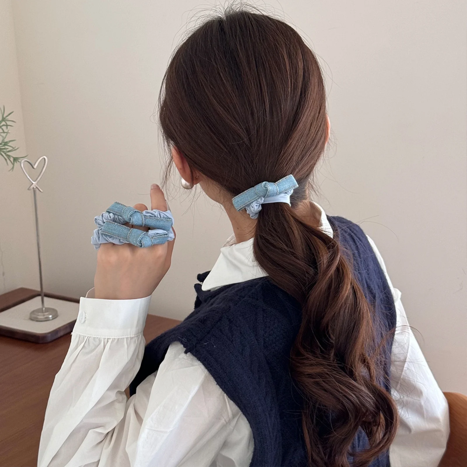 

1pc Light Blue Denim Bow Hair Scrunchies, Cute Hair Ties for Women, Fashionable Hair Accessories for Daily Wear