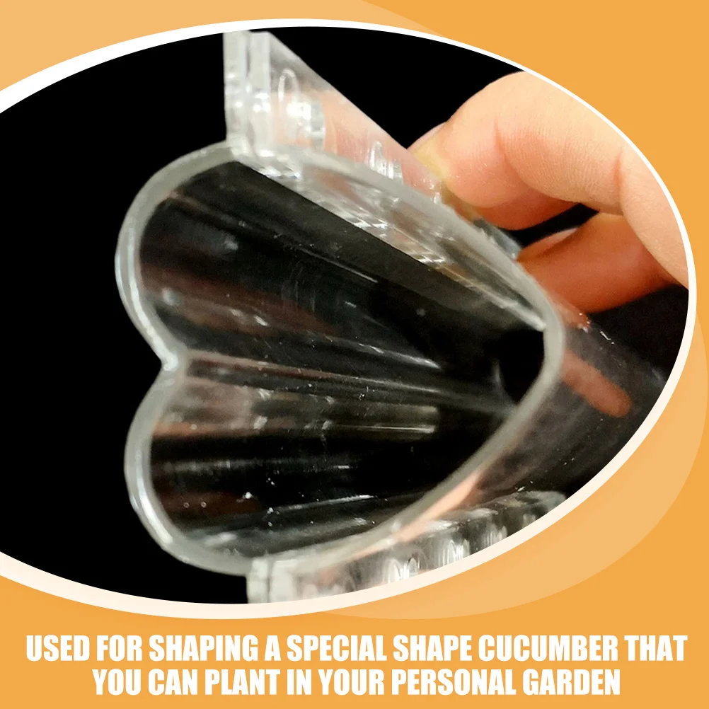 

Heart Shape Vegetable Growing Mold Clear Acrylic Cucumber Shaping Mold for Garden Fruit Vegetable Shaper Fruit Molds Growing