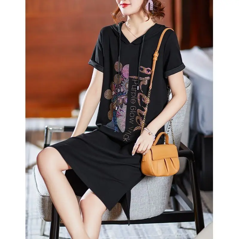 Eenvoud Casual zomer dames effen kleur capuchon diamanten mode Koreaanse veelzijdige split losse midi-jurk met korte mouwen