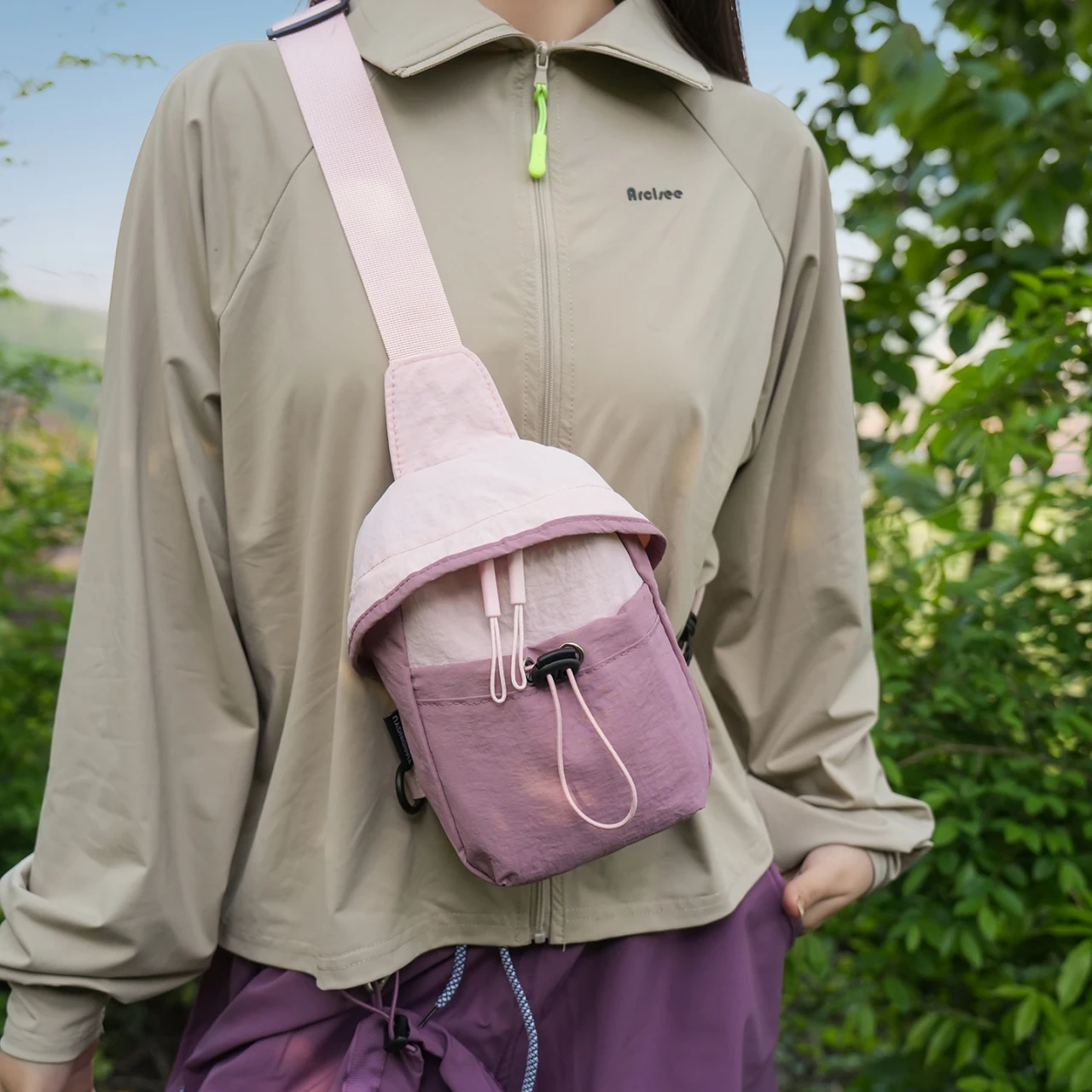 bolsa-transversal-de-nylon-leve-e-moderna-para-mulheres-bolsa-de-ombro-casual-bolsa-para-celular-bolsa-de-lazer