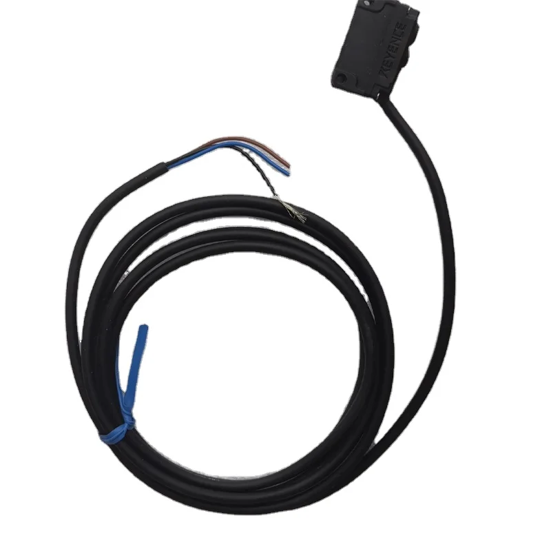 PZ-G101CP Kestrel Square Reflective M8 Connector Type PNP Strong Light-Type Photoelectric Sensor High Efficiency PZ-G101CP