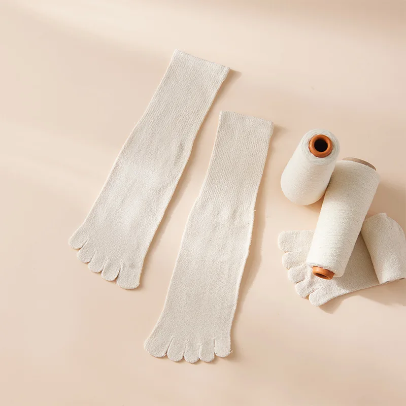 BirdTree, 3PCS 70%Natural Silk Five Finger Socks, Women Thin Comfortable Medium Length Socks, Suitable For Four Seasons P46588QC