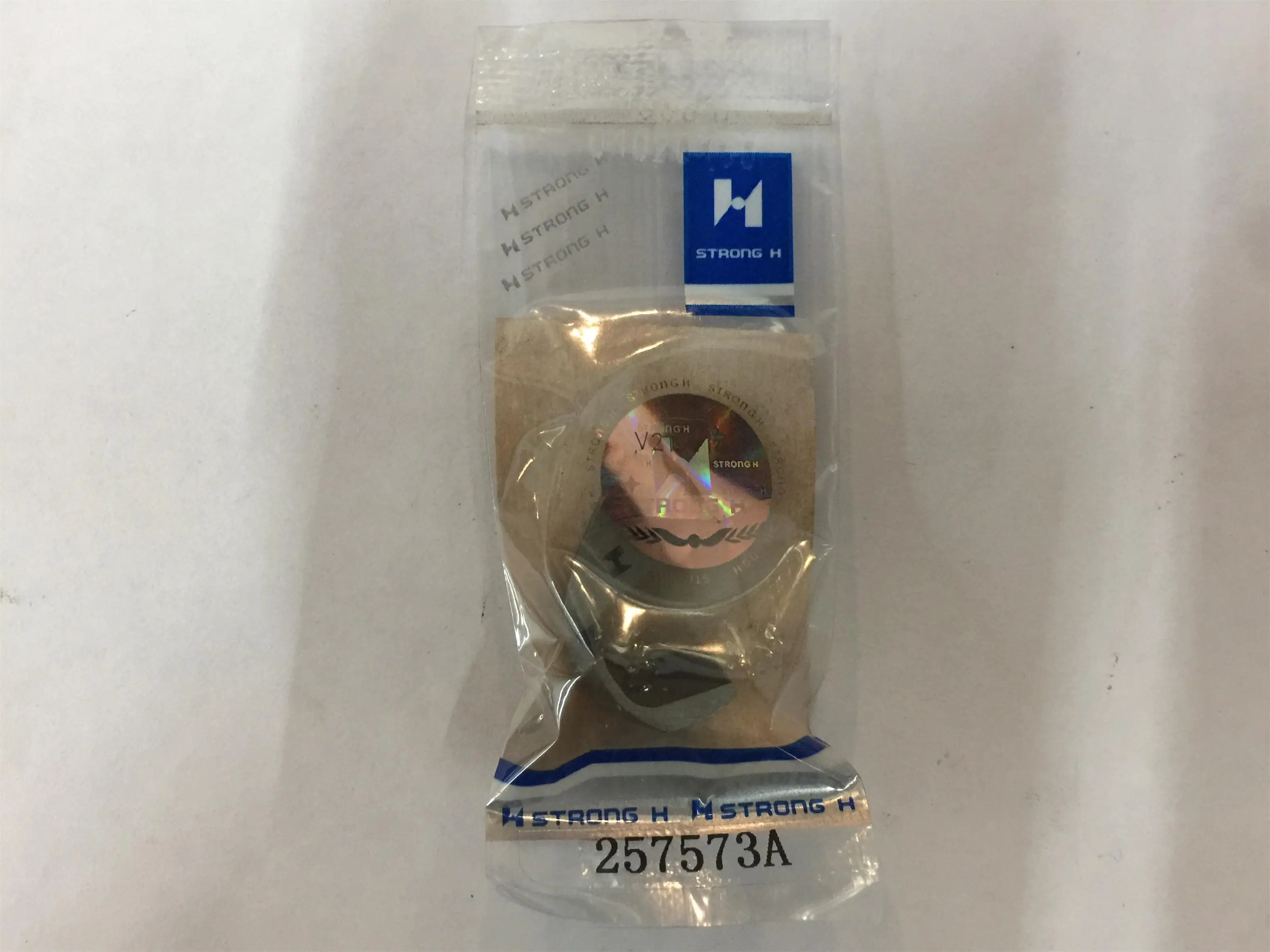 

1 шт. 257573A лезвие сильный H верхний нож правый резак для Pegasus W664-33 маленькая квадратная головка оверлок швейная машина