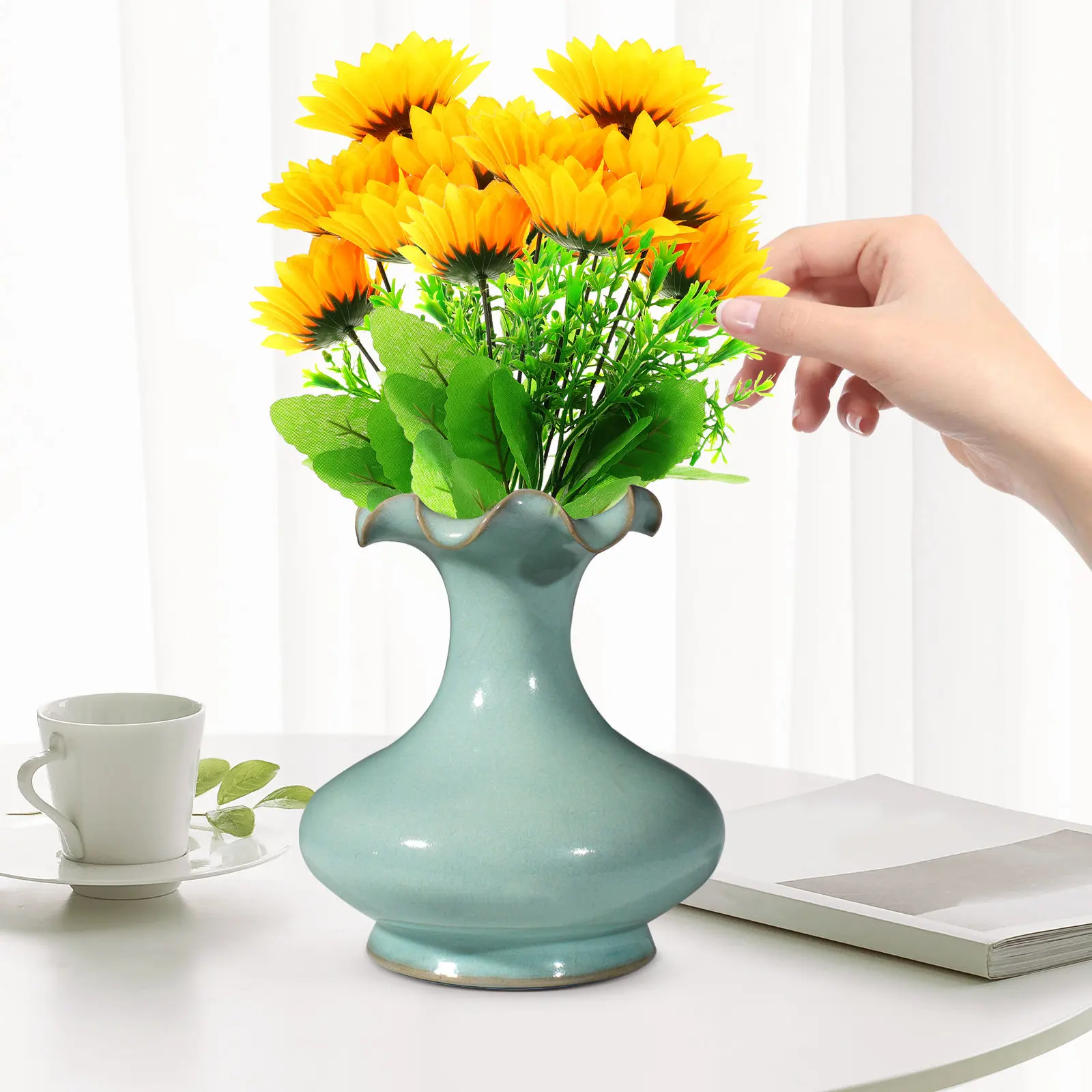 

2Pcs Lifelike Artificial Sunflower Bunches 7-Head Realistic Fake Flowers for Wedding Party Home Decor Living Room Table
