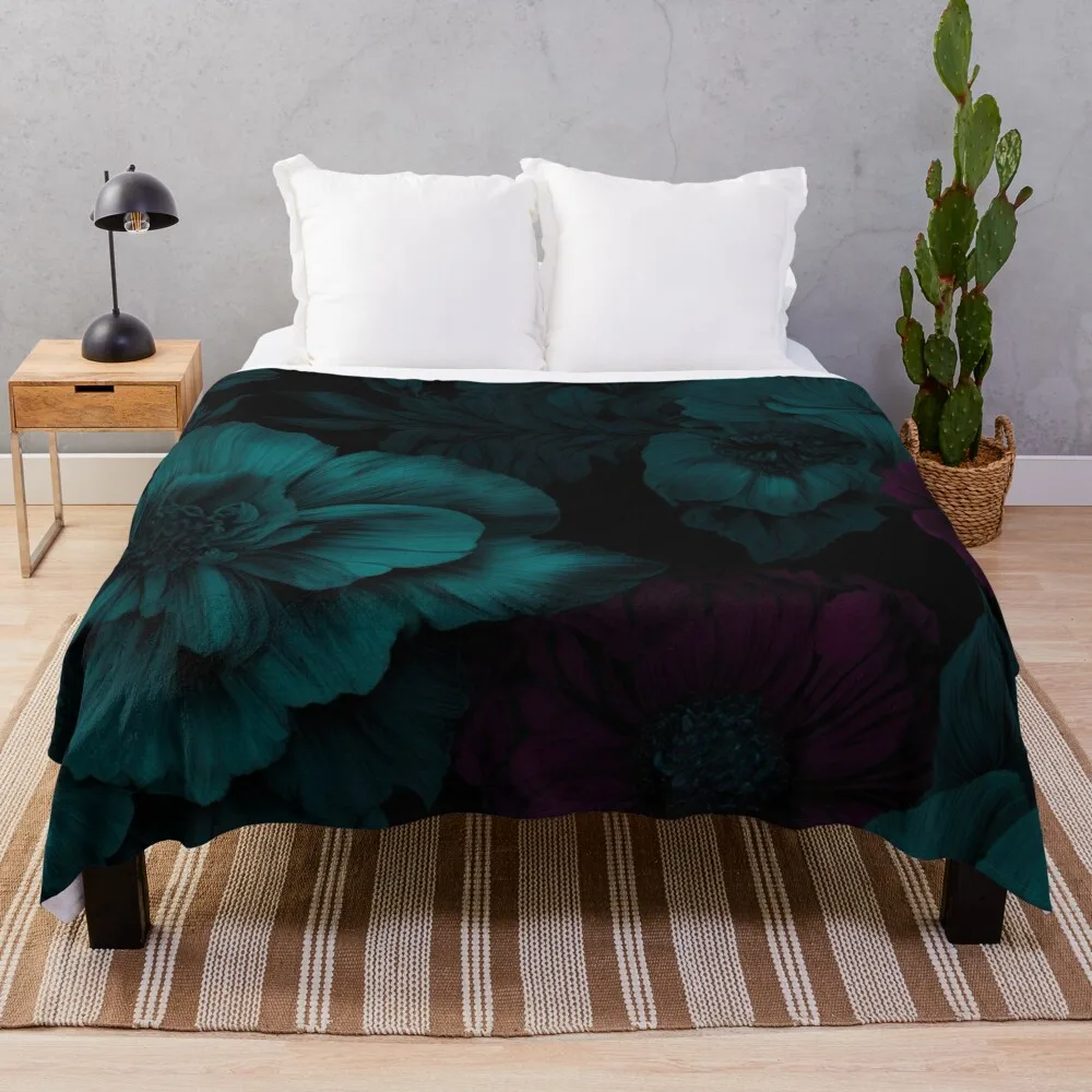 Moody Flower Design - Gothic Flowers - Dark Flower Pattern Throw Blanket Hair Flannel Flannels Blankets