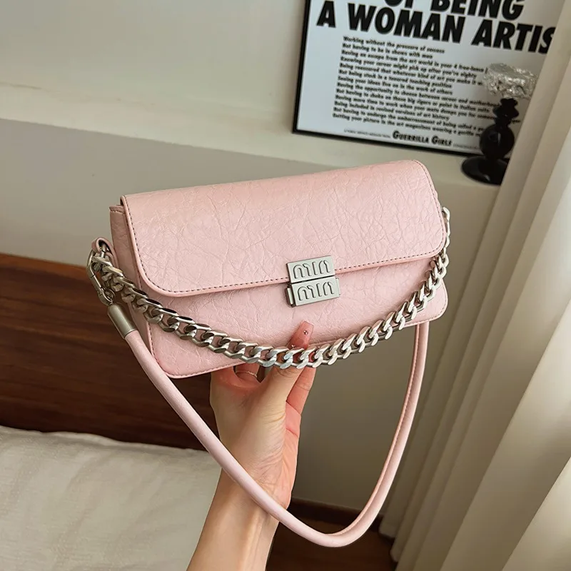 

New Style Exquisite Crossbody Bag - Modern Niche Trendy High-End Versatile Design for Women's Fashionable Sweet Retro Use