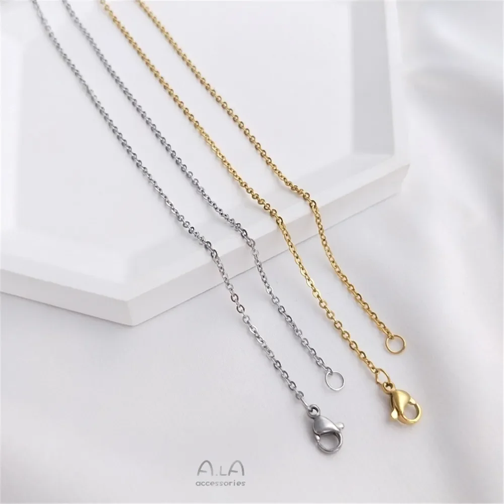 

Titanium steel Ultra fine Clavicle O Side S Chain Fashionable lightweight luxury vacuum plated 18K gold necklace for women