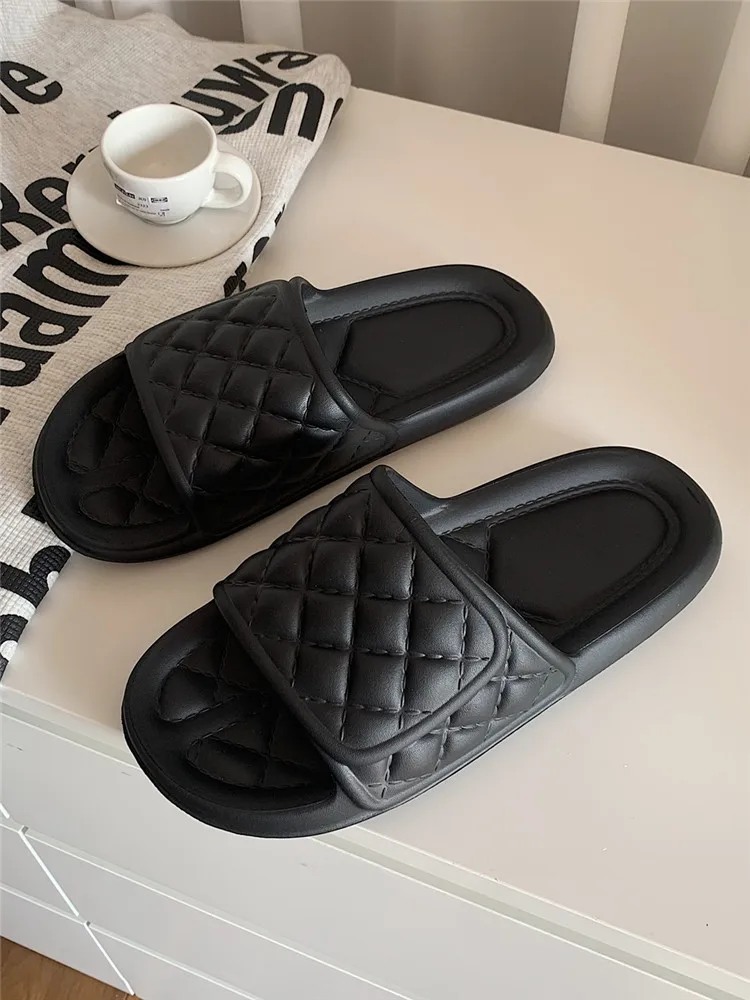 Simple EVA Soft Bottom Lattice Home Slipper Man Women Summer Lovers Solid Black White Bathroom Slippers